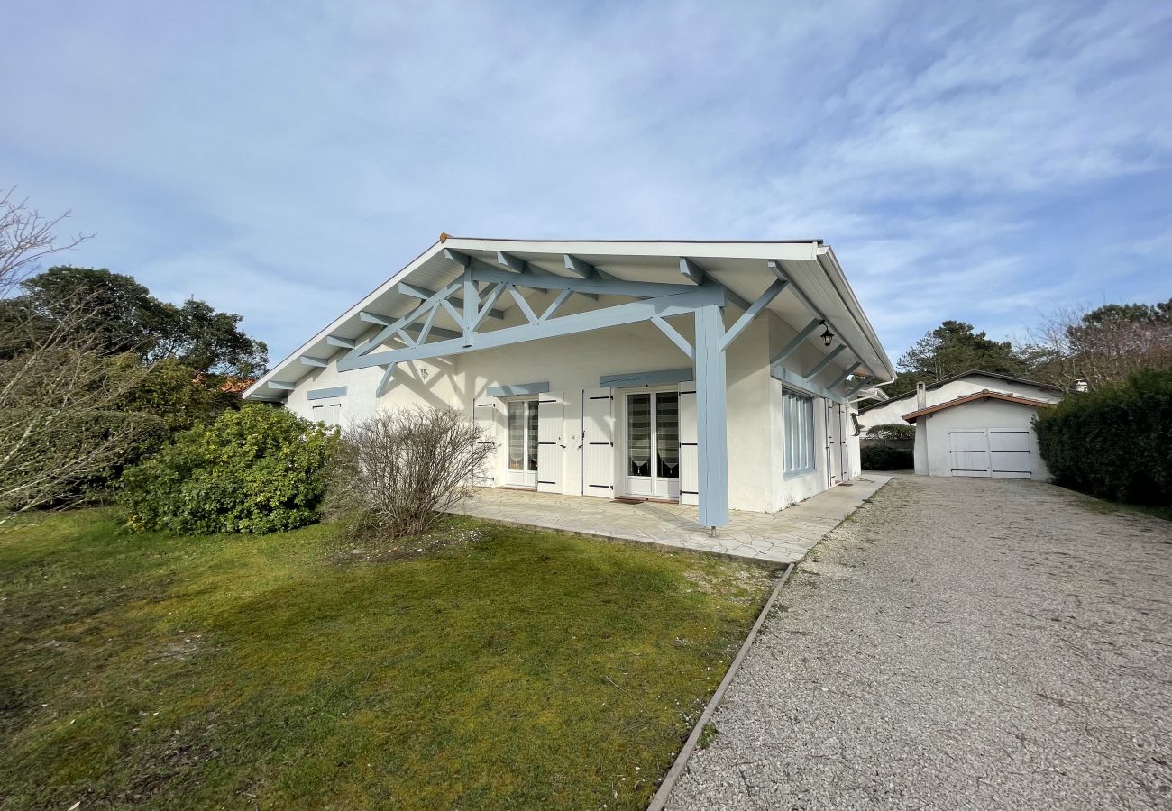 Villa in Biscarrosse - 039 - 324 RUE DES HIRONDELLES