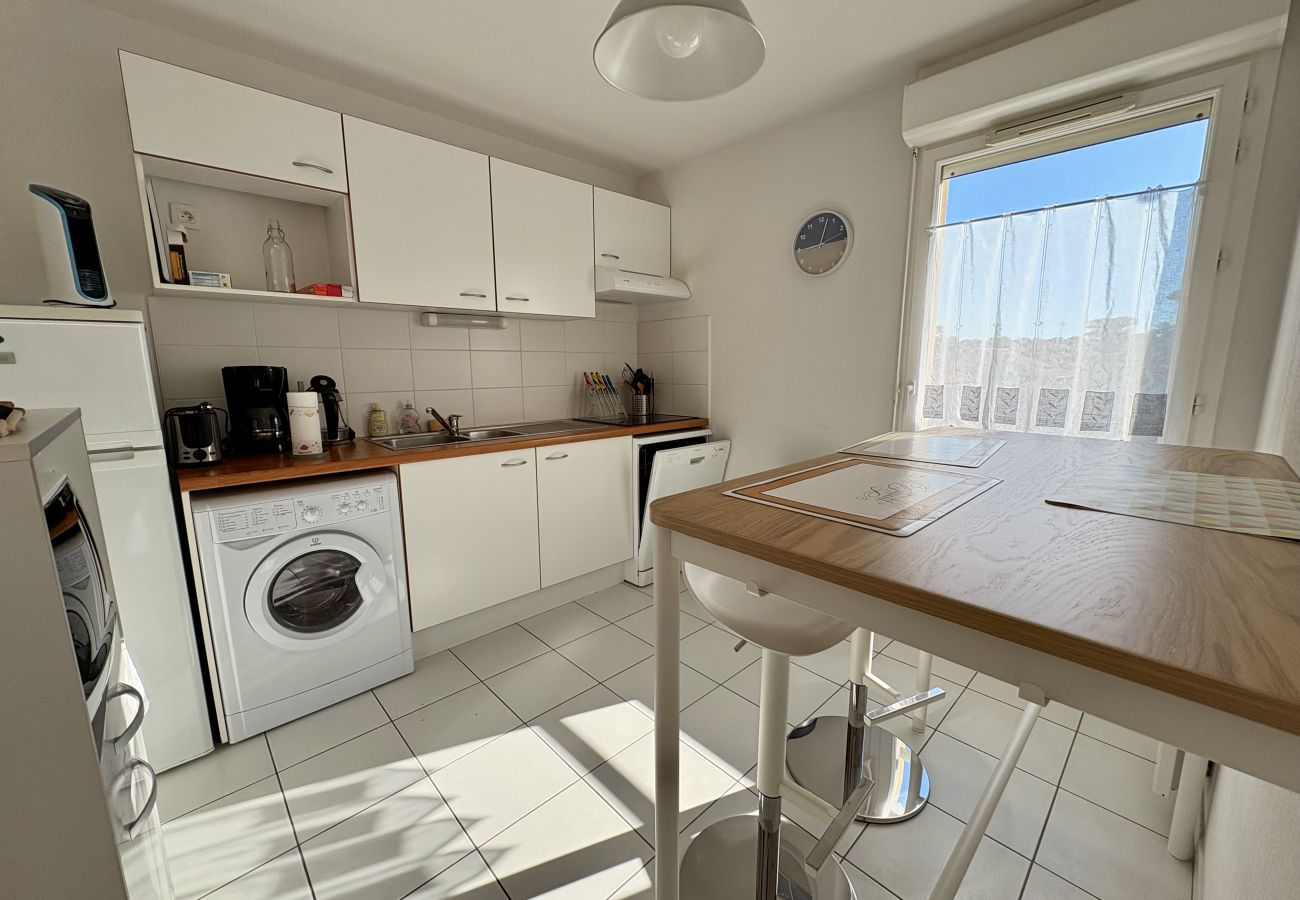 Apartment in Biscarrosse - 091 - 32 RESIDENCE LES DEMEURES D'HECTOR