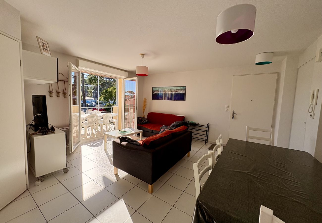 Apartment in Biscarrosse - 091 - 32 RESIDENCE LES DEMEURES D'HECTOR