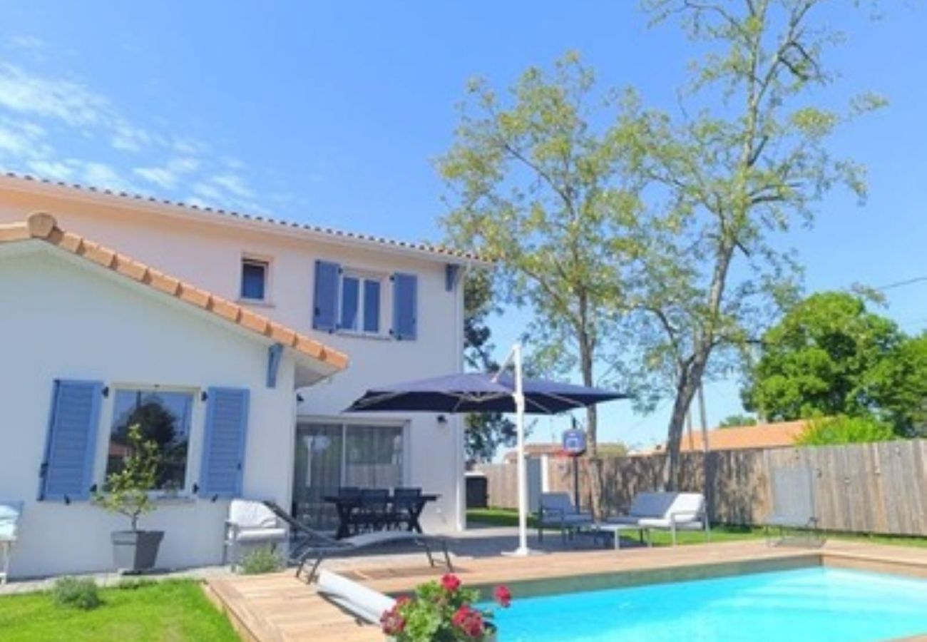 Villa in Biscarrosse - 223 - 65 RUE DE PIERRICQ