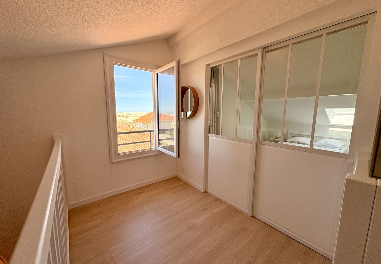 Apartment in Biscarrosse - 240 - 28 RESIDENCE LES BAINES 2
