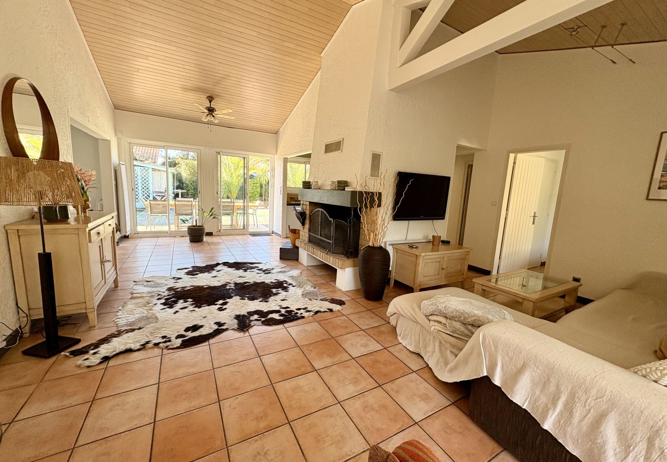 Villa in Biscarrosse - 241 - 33 RUE DES CHEVREUILS