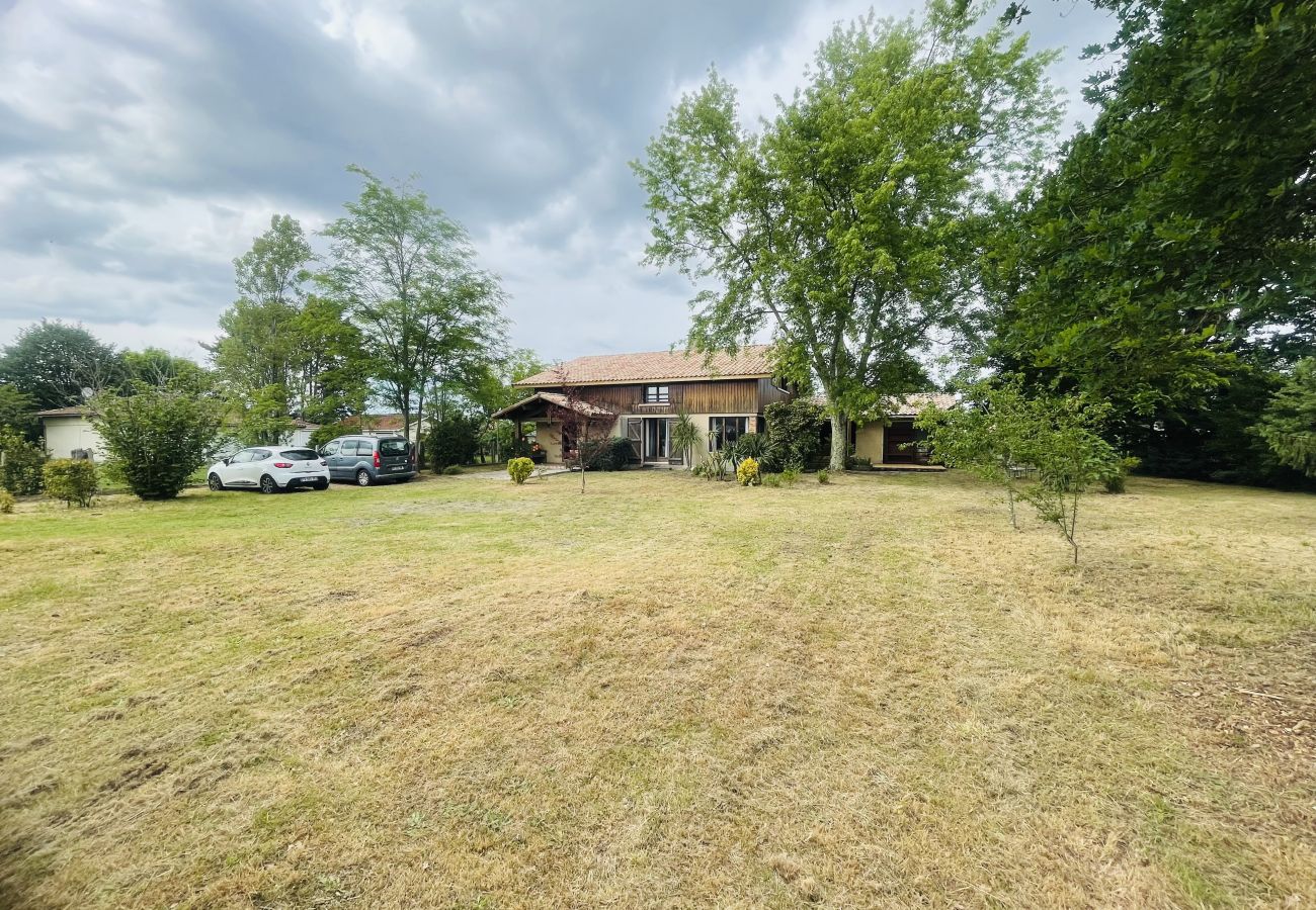 Villa in Biscarrosse - 242 - 65 IMPASSE DE LA CHENERAIE
