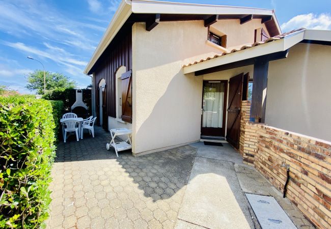Ferienhaus in Biscarrosse - 055 - 33 RESIDENCE LA DUNE OCEANE 2