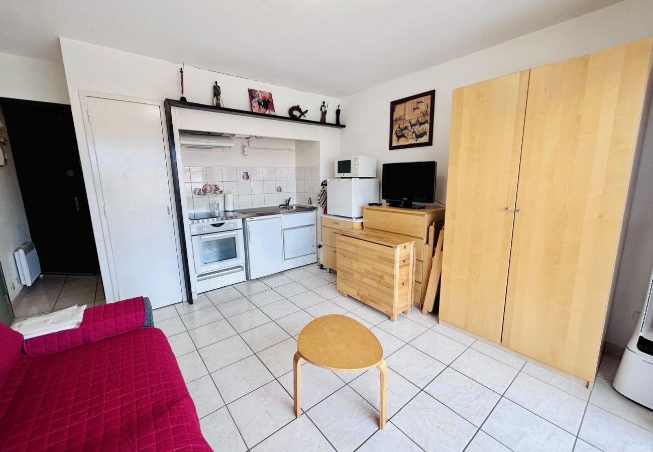 Studio in Biscarrosse - 004 - 112 RES LES SABLES