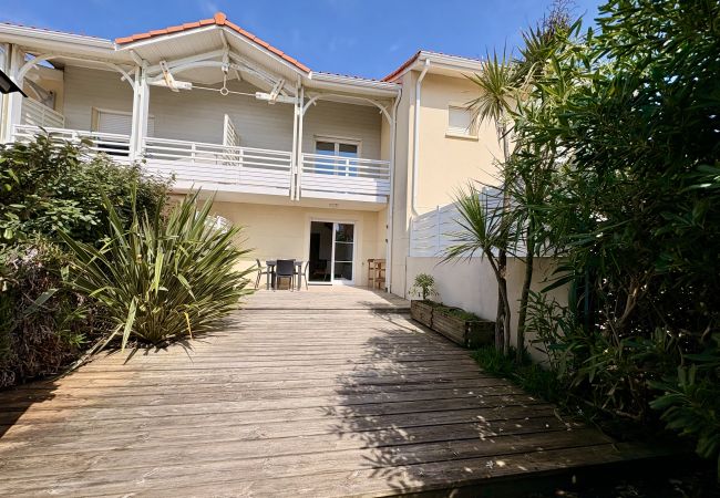 Doppelhaushälfte in Biscarrosse - 125 - 3 RESIDENCE BLEU MARINE