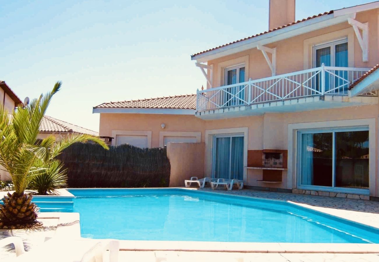 Villa in Biscarrosse - 213 - 40 IMPASSE DES JAOUGUES