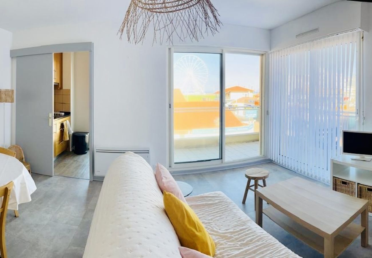 Ferienwohnung in Biscarrosse - 233 - 15 RESIDENCE YEBIRRA