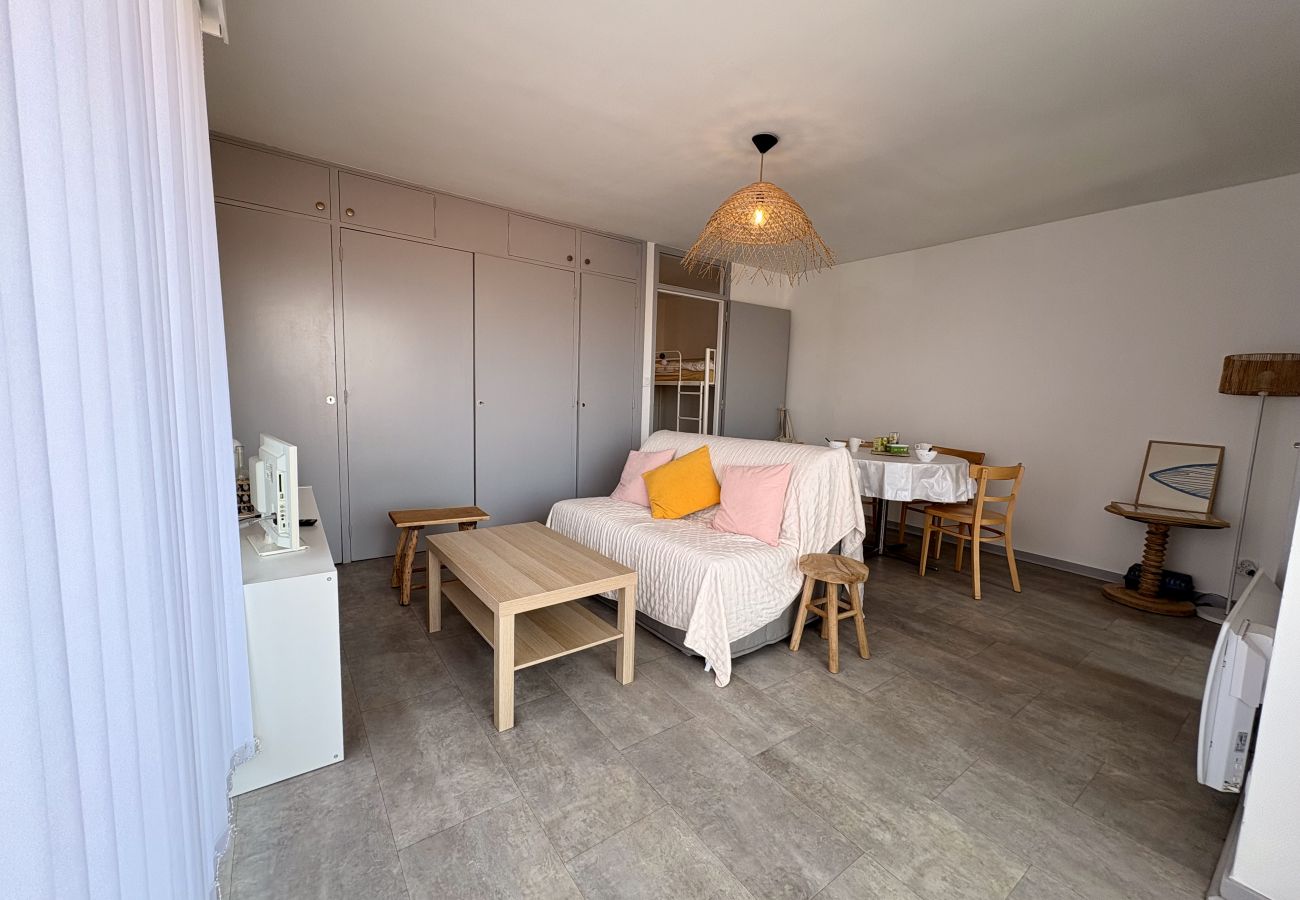 Ferienwohnung in Biscarrosse - 233 - 15 RESIDENCE YEBIRRA