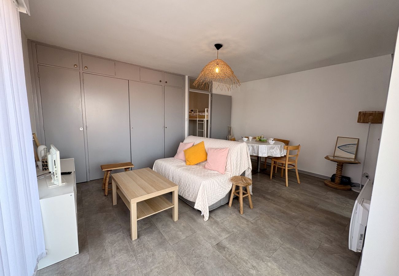 Ferienwohnung in Biscarrosse - 233 - 15 RESIDENCE YEBIRRA