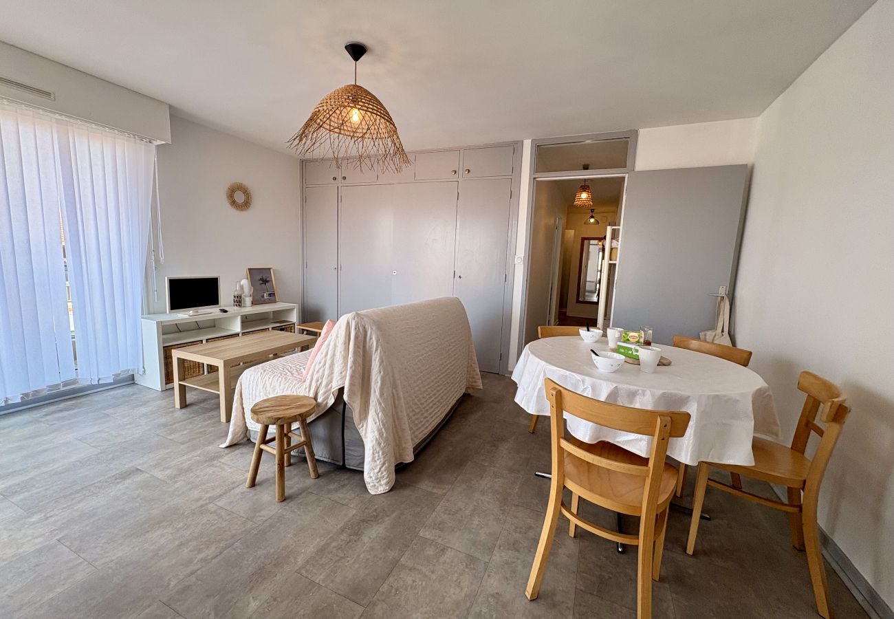 Ferienwohnung in Biscarrosse - 233 - 15 RESIDENCE YEBIRRA