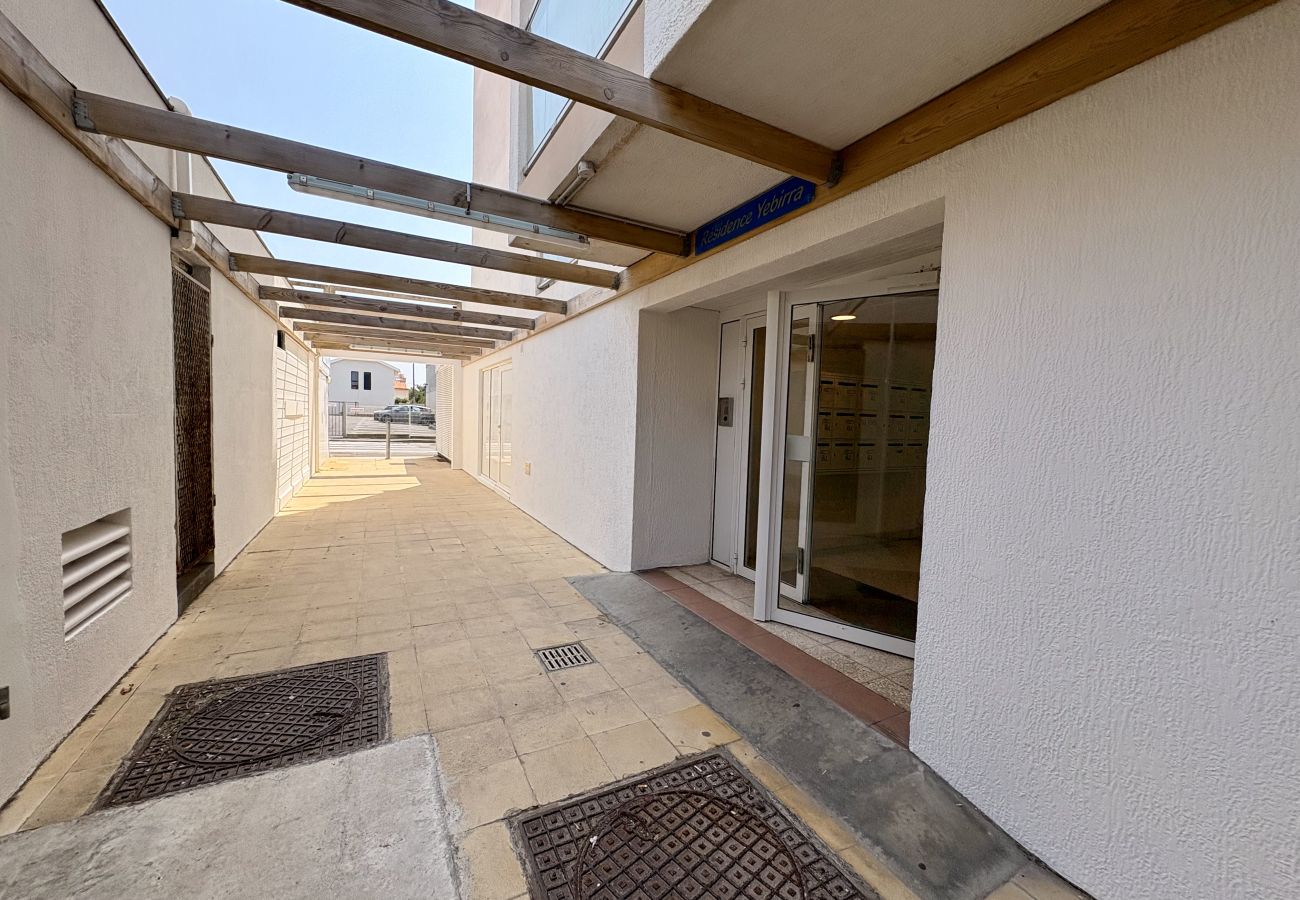 Ferienwohnung in Biscarrosse - 233 - 15 RESIDENCE YEBIRRA