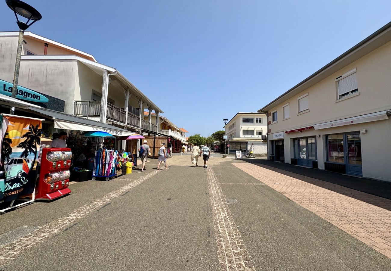 Ferienwohnung in Biscarrosse - 233 - 15 RESIDENCE YEBIRRA