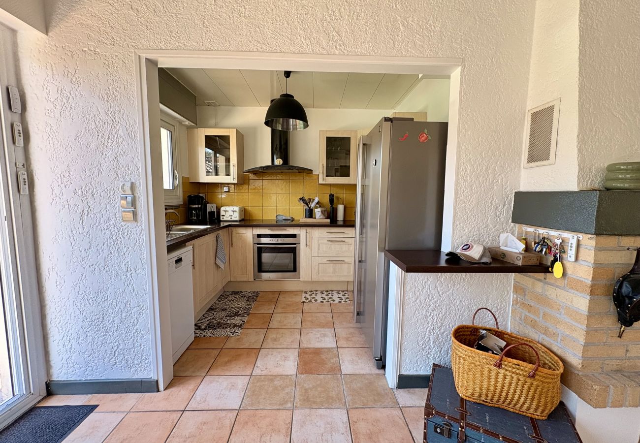 Villa in Biscarrosse - 241 - 33 RUE DES CHEVREUILS